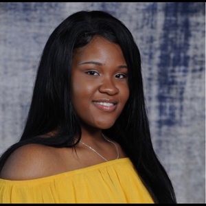 Meet your Posher, Deandra